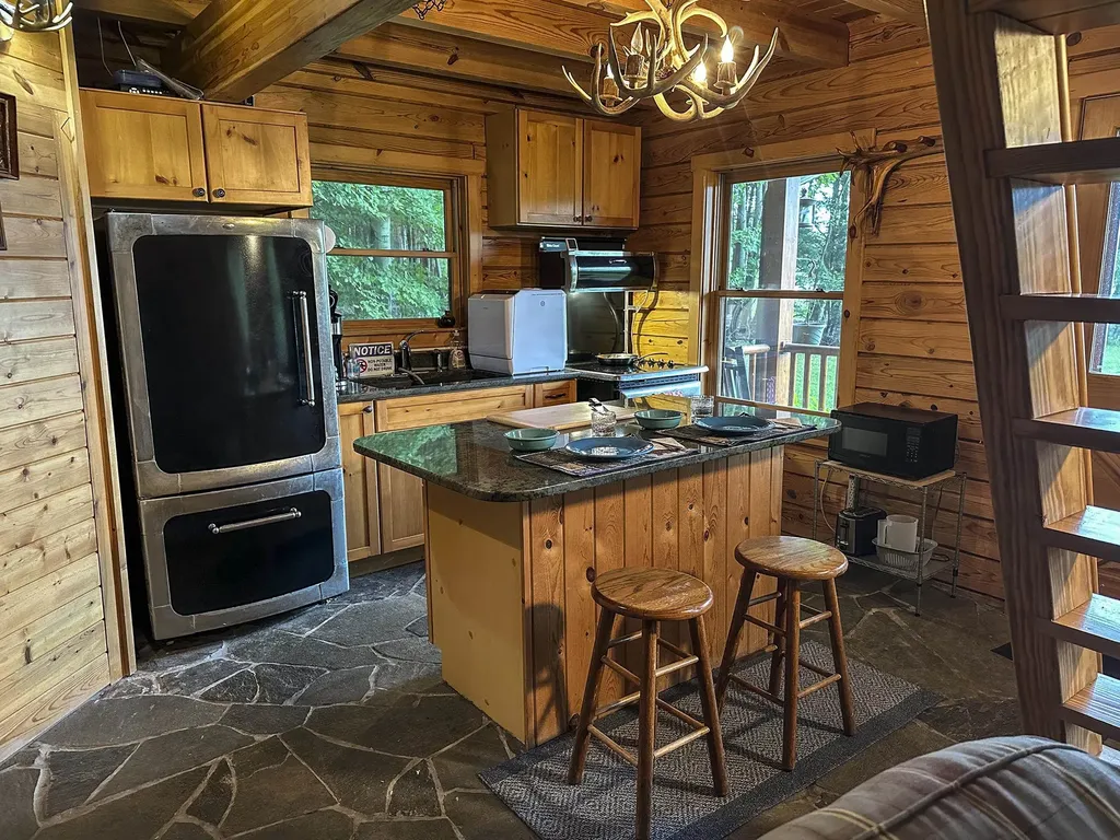 3900 Swaney Road Peninsula Township MI 49686