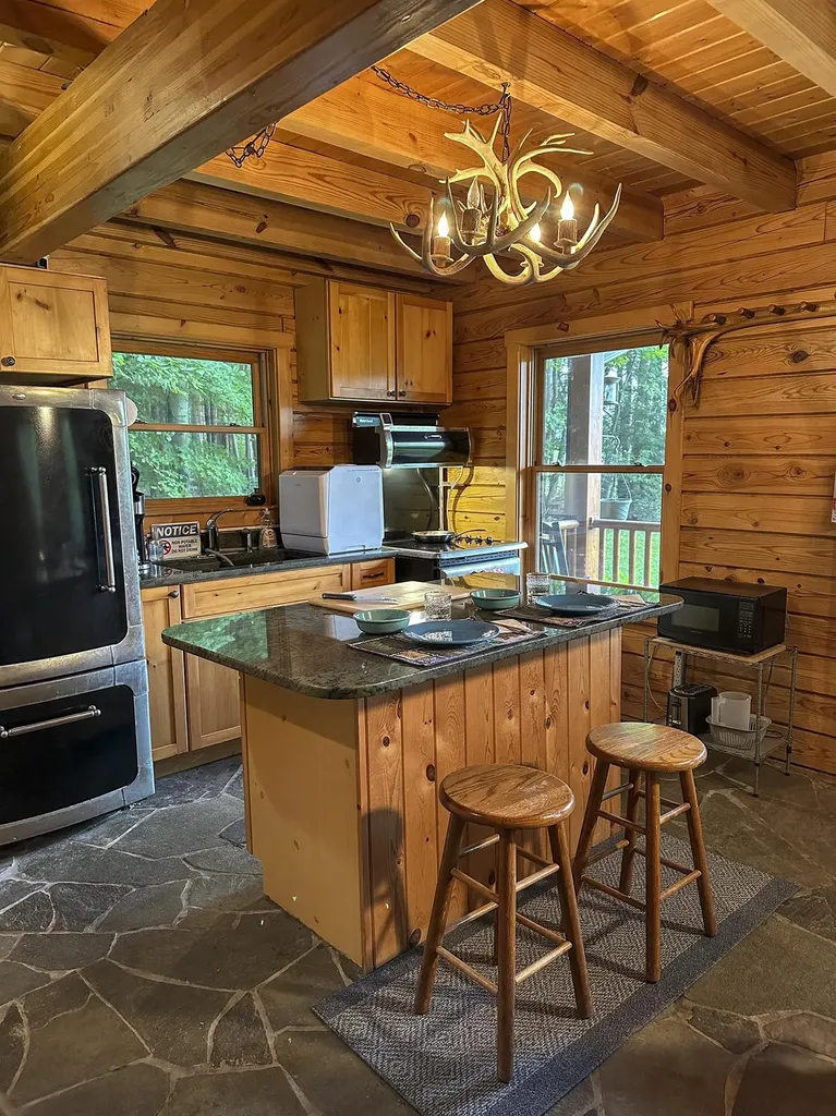 3900 Swaney Road Peninsula Township MI 49686