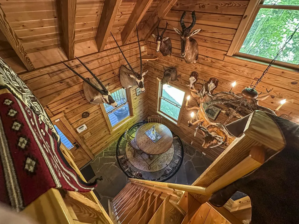 3900 Swaney Road Peninsula Township MI 49686