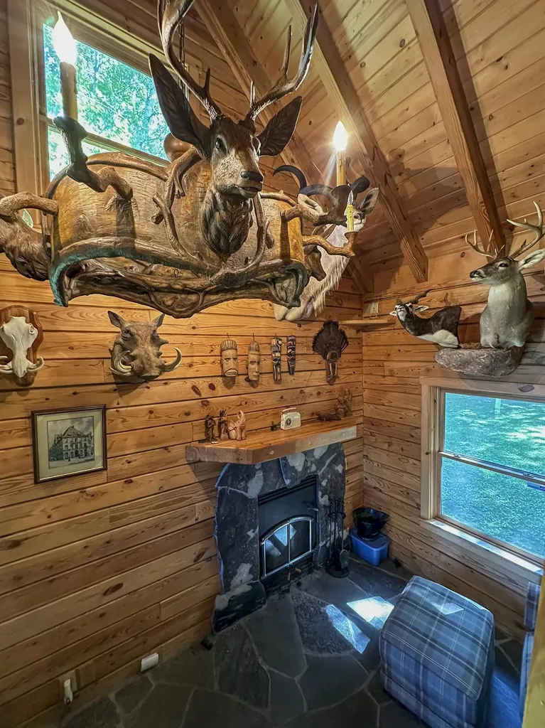 3900 Swaney Road Peninsula Township MI 49686