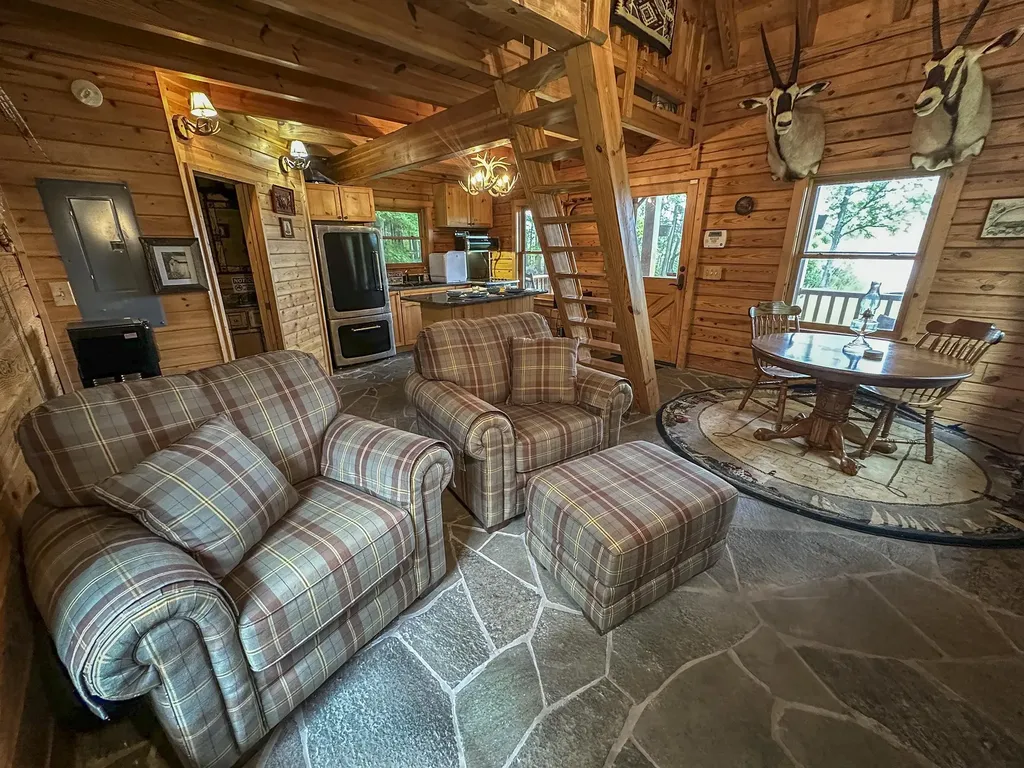 3900 Swaney Road Peninsula Township MI 49686