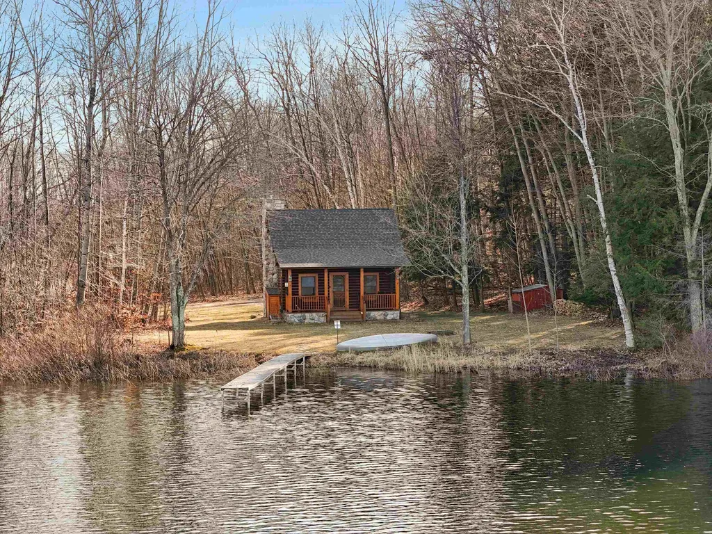 3900 Swaney Road Peninsula Township MI 49686