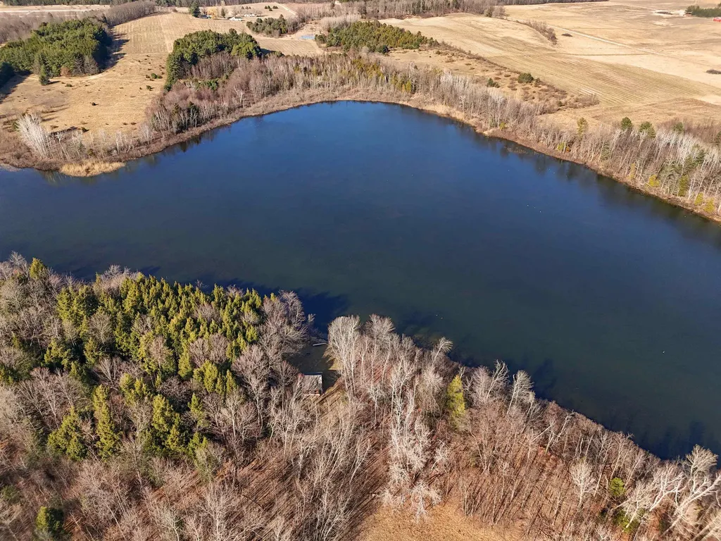 3900 Swaney Road Peninsula Township MI 49686