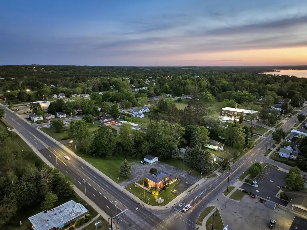1104 S Mitchell Street Cadillac City MI 49601