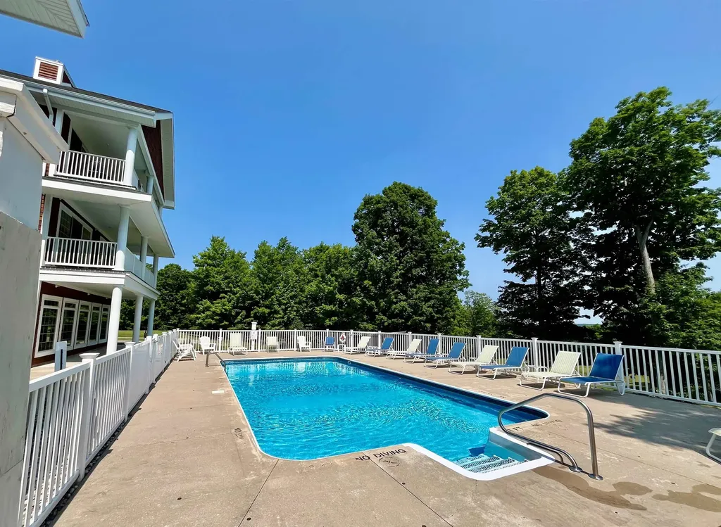 V/l 60 Sparrow Hawk Drive Kearney Township MI 49615