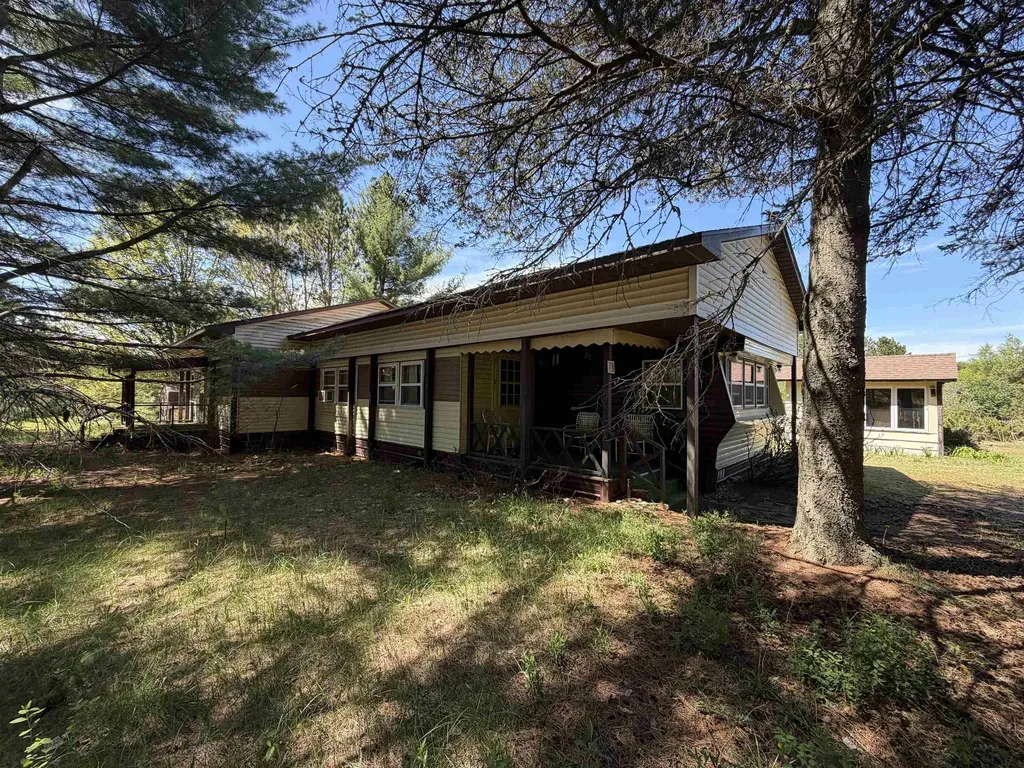13158 Cinder Homestead Township MI 49617