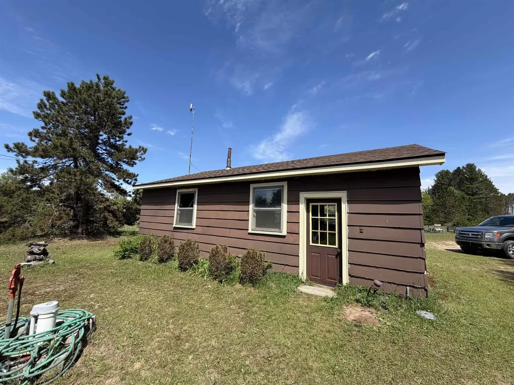 13158 Cinder Homestead Township MI 49617