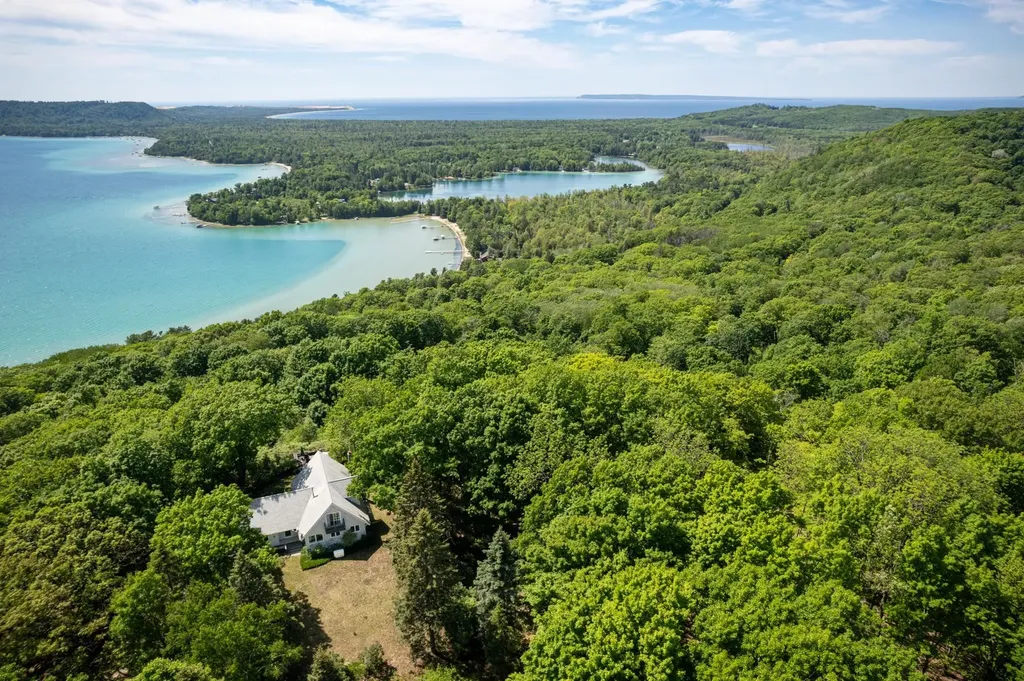 3961 W Cheney Woods Trail Glen Arbor Township MI 49664