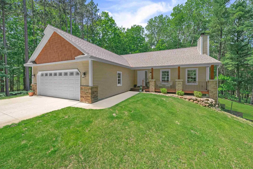 269 Thousand Oaks Drive East Bay Township MI 49696