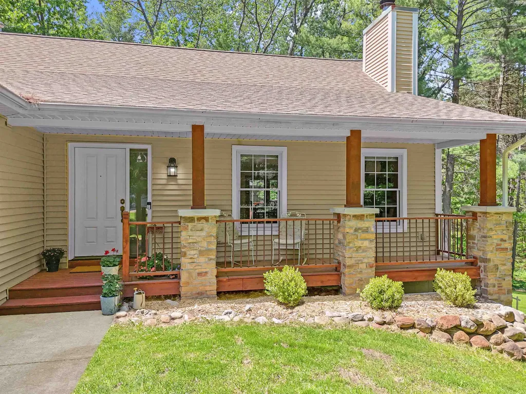 269 Thousand Oaks Drive East Bay Township MI 49696