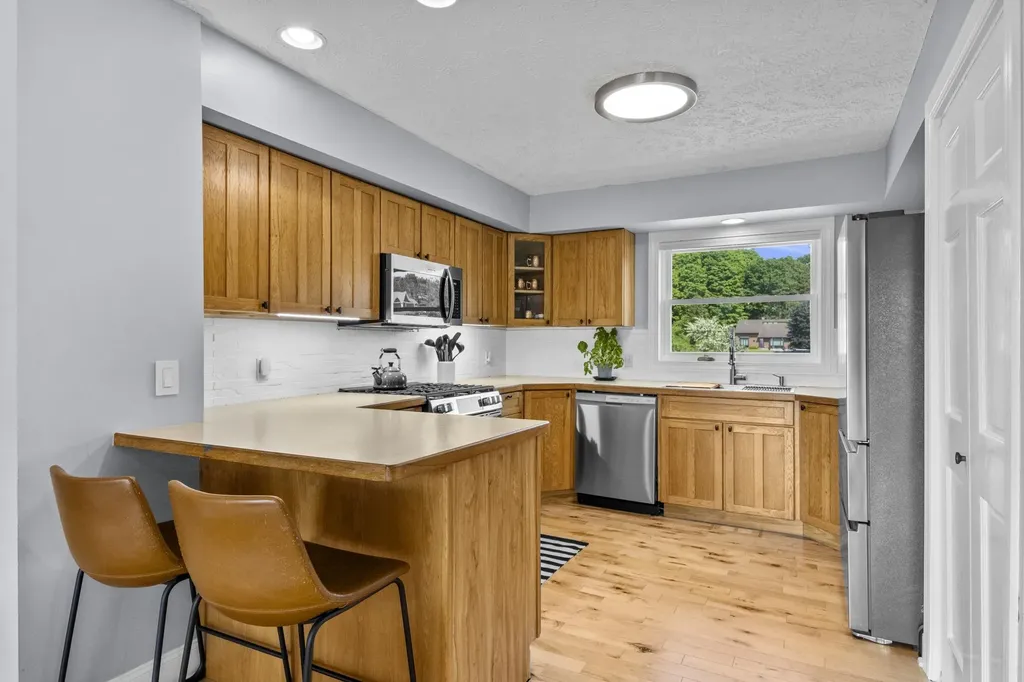 7128 S Whispering Hills Drive Bingham Township MI 49684