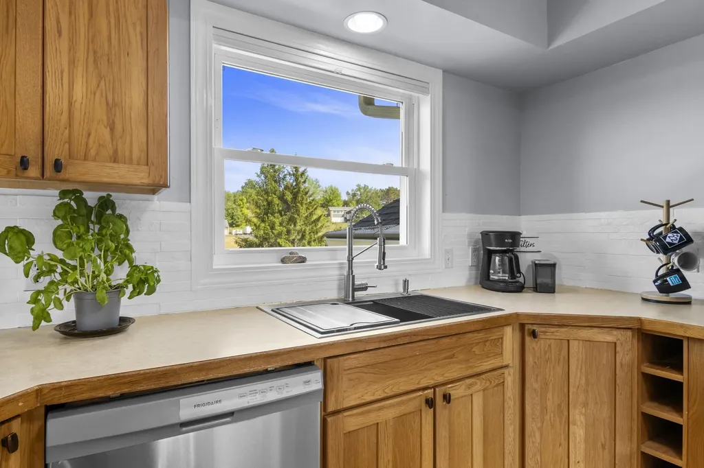 7128 S Whispering Hills Drive Bingham Township MI 49684