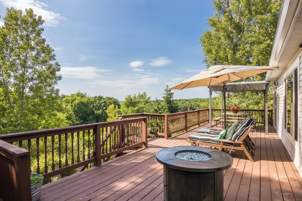 7128 S Whispering Hills Drive Bingham Township MI 49684