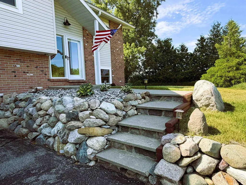 7128 S Whispering Hills Drive Bingham Township MI 49684