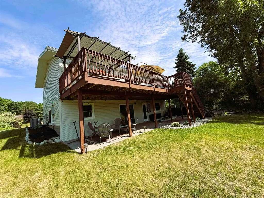7128 S Whispering Hills Drive Bingham Township MI 49684