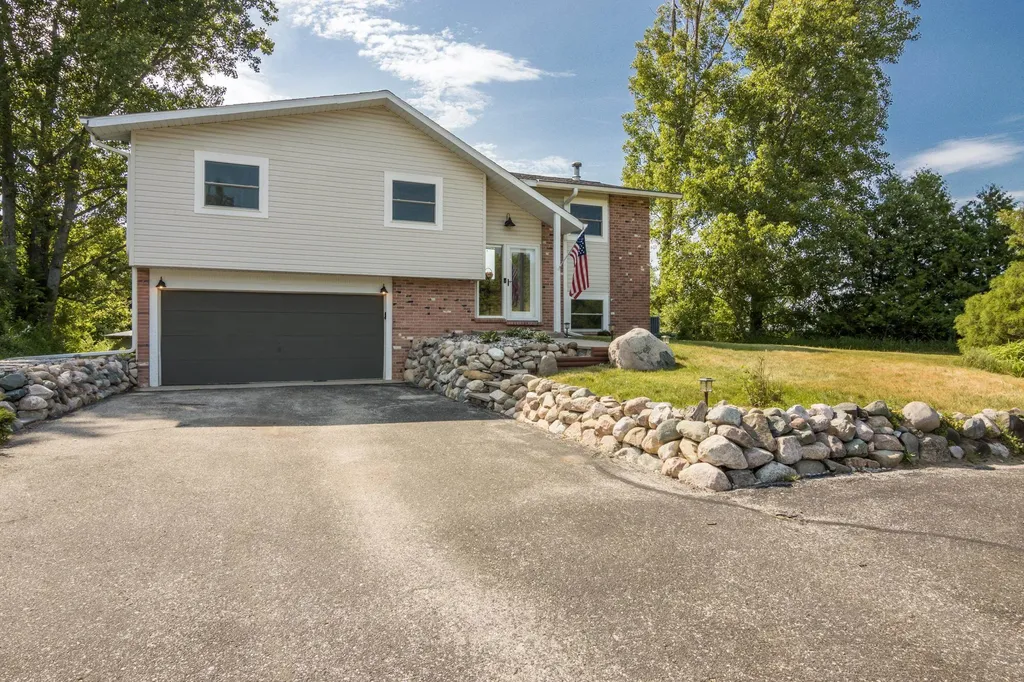7128 S Whispering Hills Drive Bingham Township MI 49684