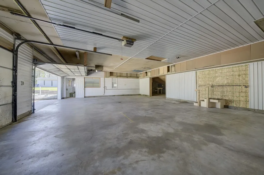 2072 E Potter Road East Bay Township MI 49696