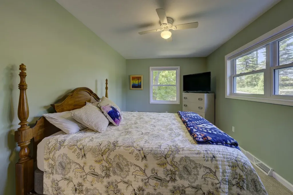 12166 E Old Orchard Trail Suttons Bay Township MI 49682