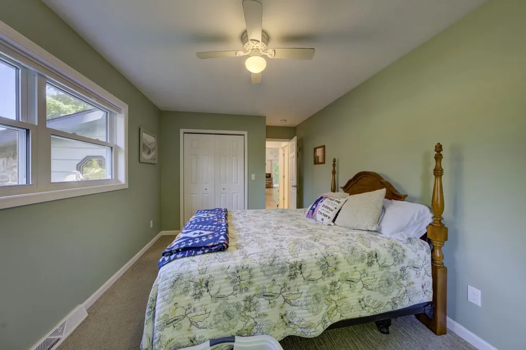 12166 E Old Orchard Trail Suttons Bay Township MI 49682