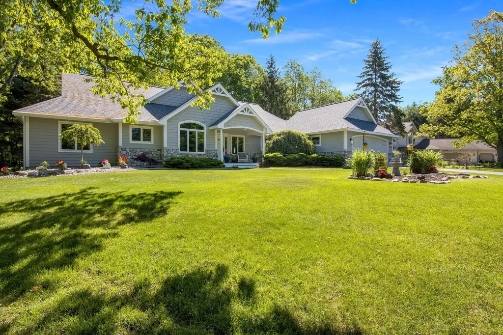 3640 Kennedy Place Acme Township MI 49690