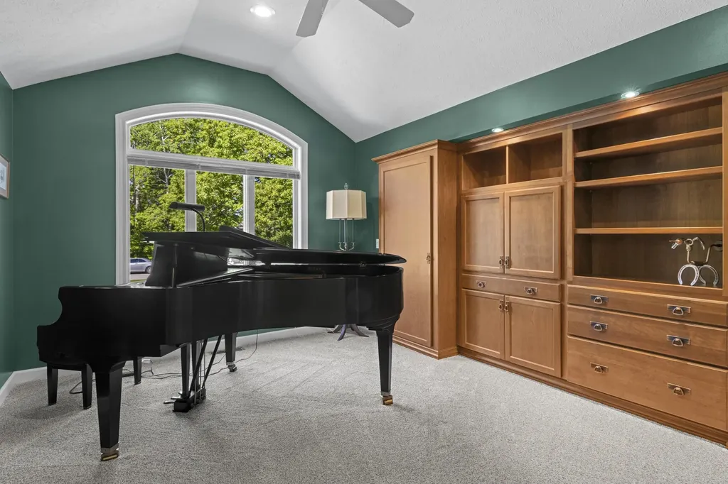 3640 Kennedy Place Acme Township MI 49690
