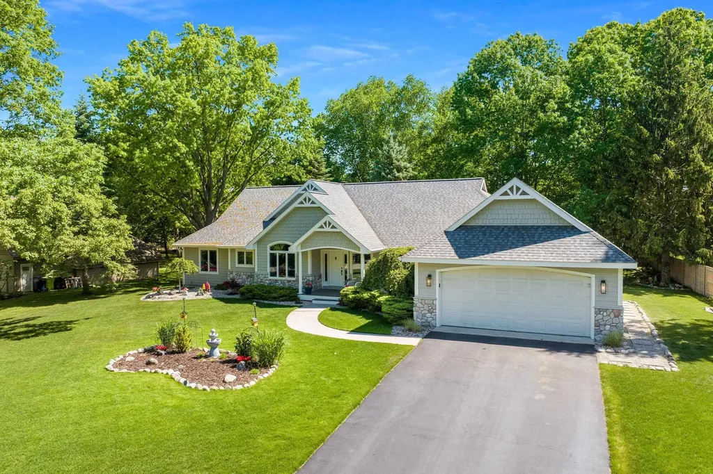 3640 Kennedy Place Acme Township MI 49690