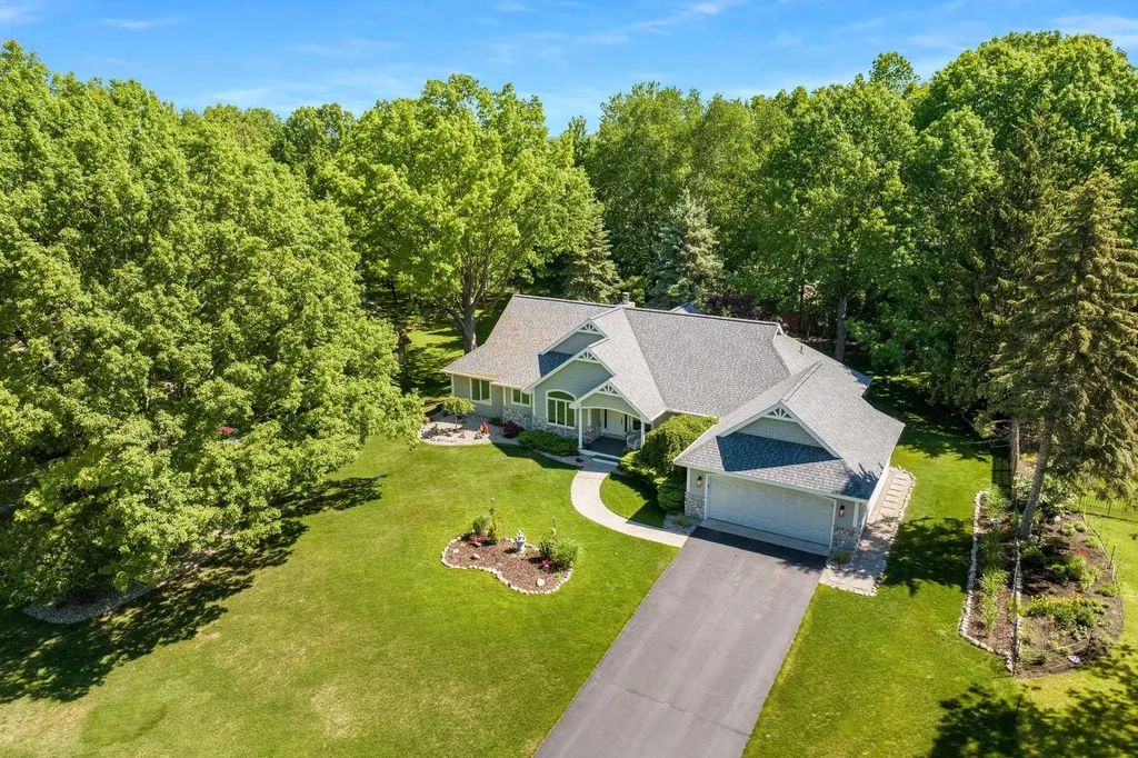 3640 Kennedy Place Acme Township MI 49690
