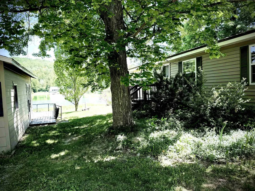 8614 Pete's Landing Banks Township MI 49729
