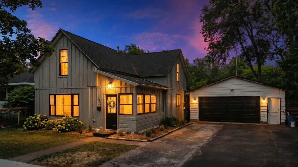 210 E Fourteenth Street Traverse City City MI 49684