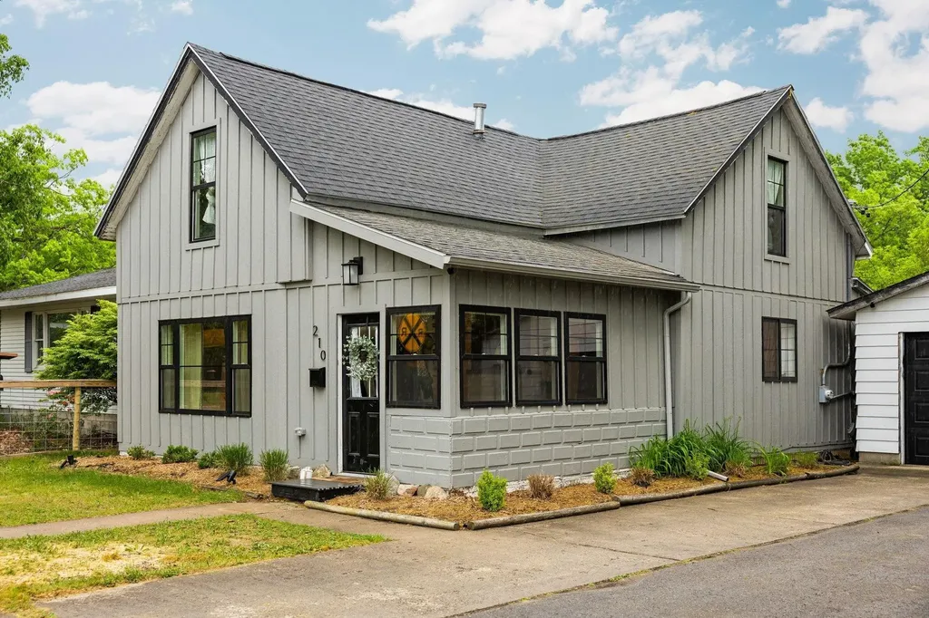 210 E Fourteenth Street Traverse City City MI 49684