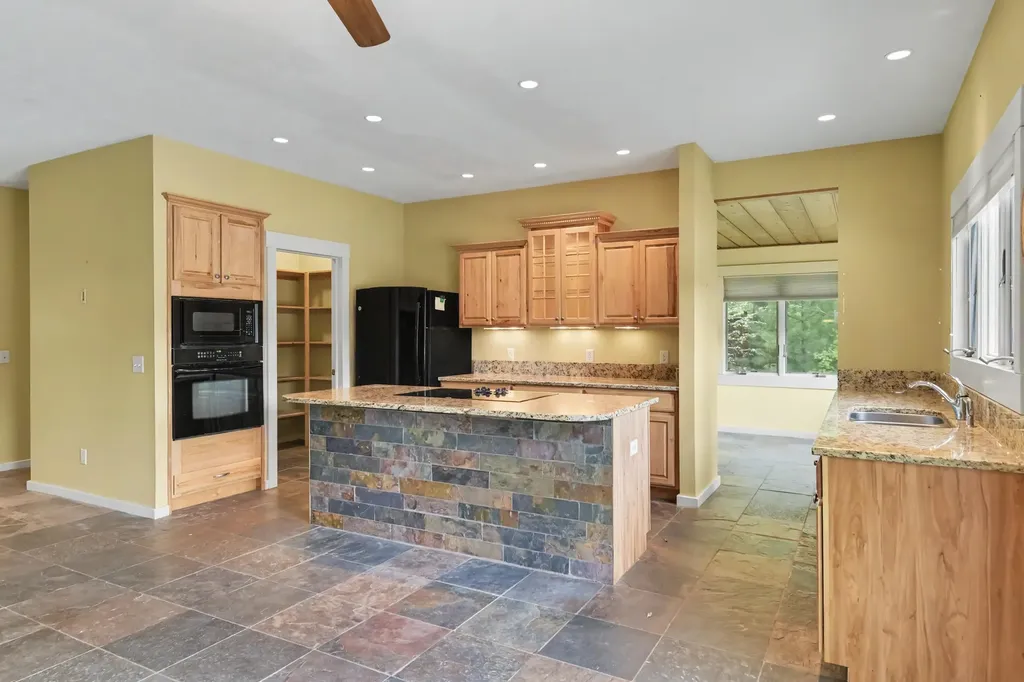 3870 Harolds Road East Bay Township MI 49696