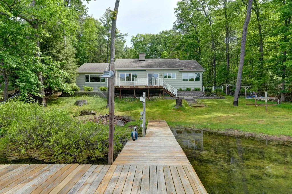 3870 Harolds Road East Bay Township MI 49696