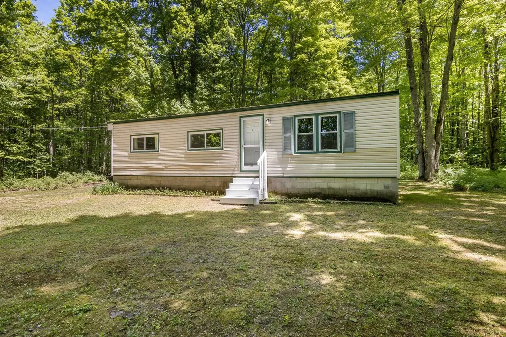 4501 Oslund Road Kearney Township MI 49659
