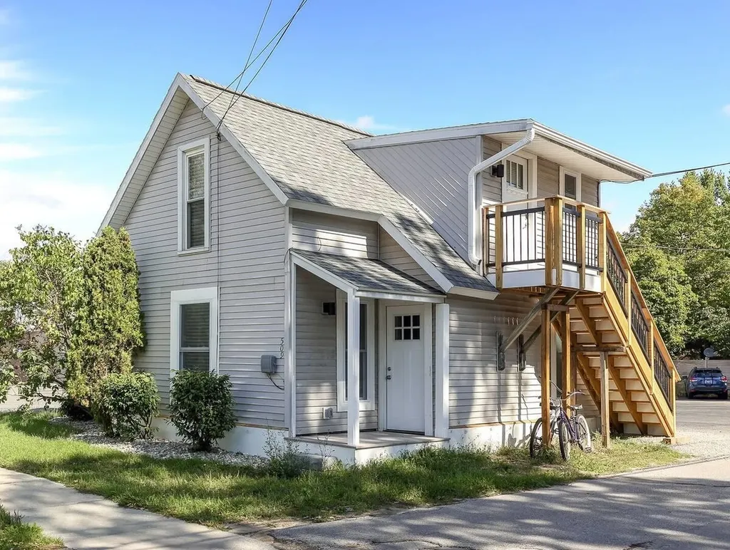 509 Rose Street Traverse City City MI 49686