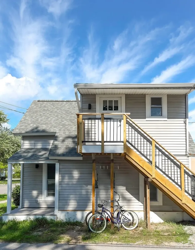 509 Rose Street Traverse City City MI 49686