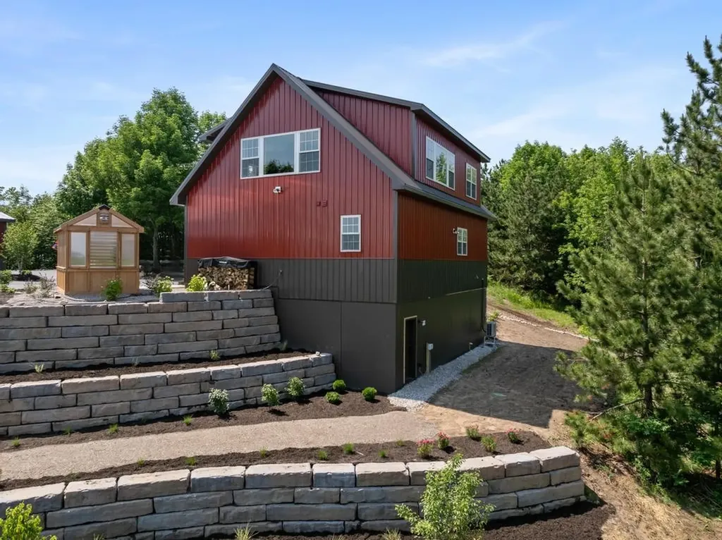 9235 Bailey Road South Arm Township MI 49727