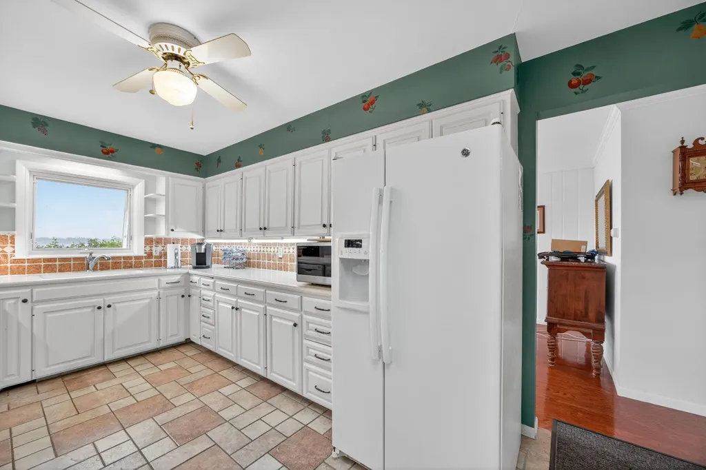 1020 Sunnyside Drive Cadillac City MI 49601