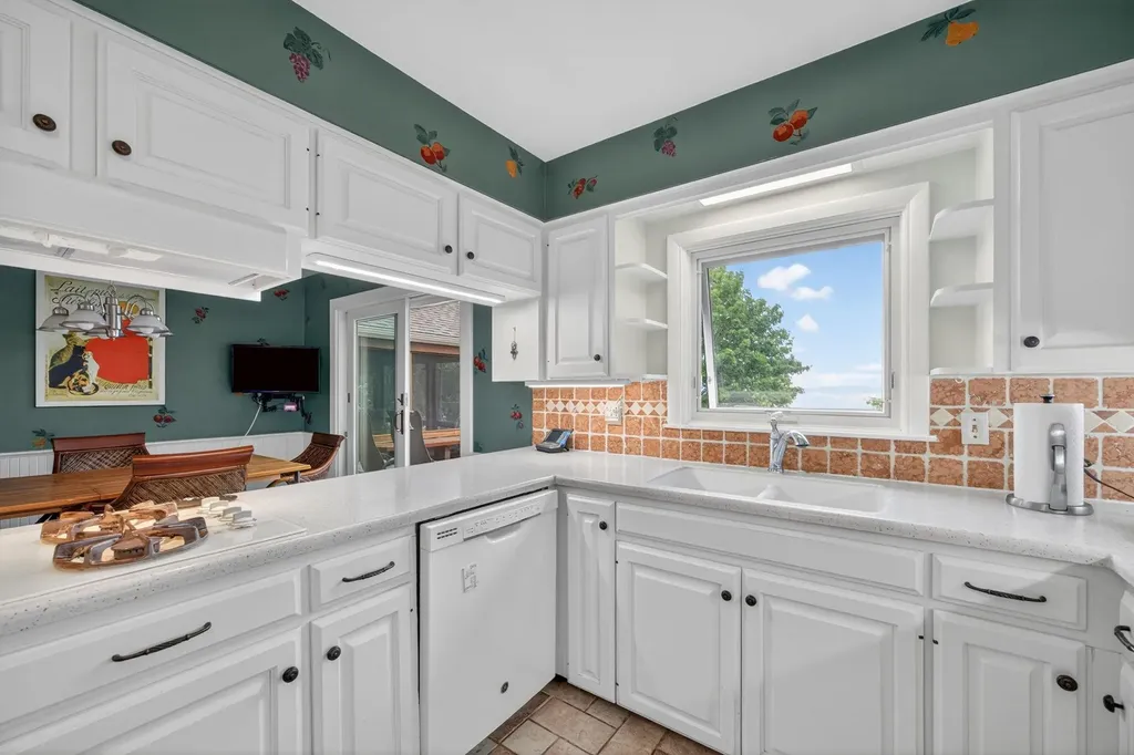 1020 Sunnyside Drive Cadillac City MI 49601