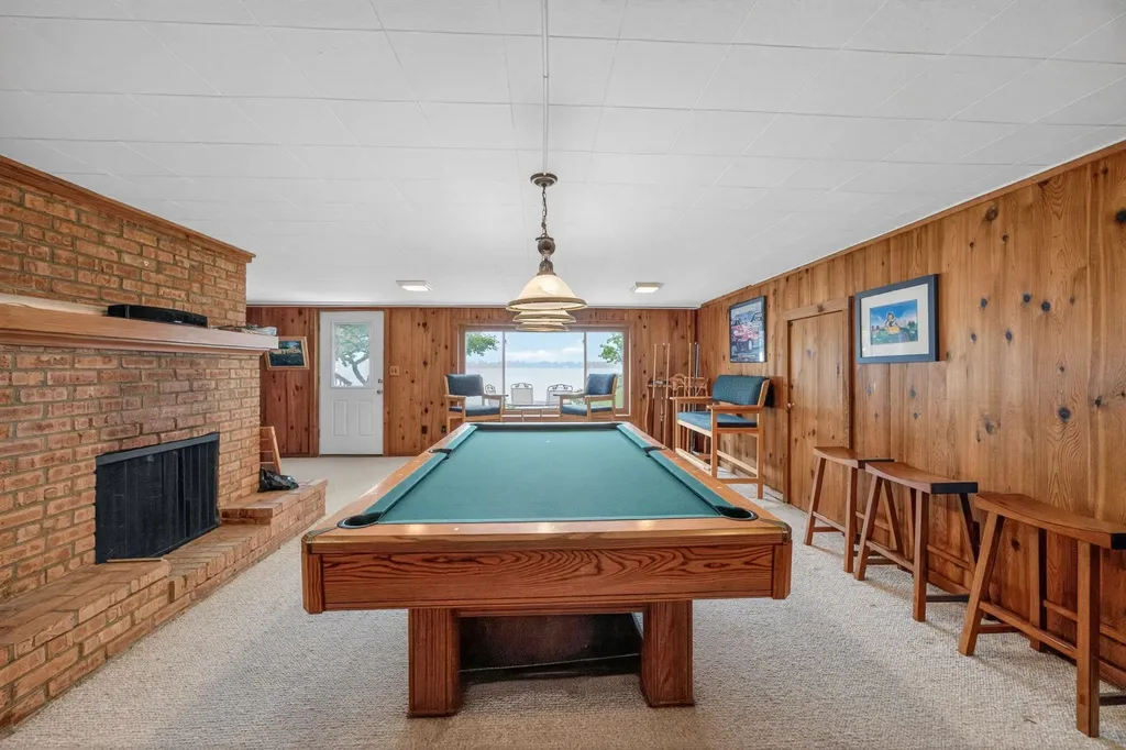 1020 Sunnyside Drive Cadillac City MI 49601