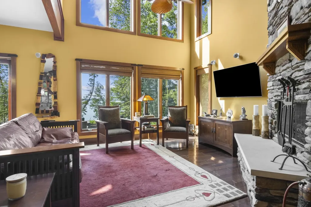10242 E Elk Lake Drive Milton Township MI 49676