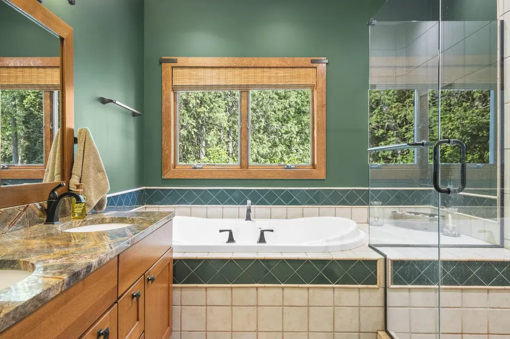 10242 E Elk Lake Drive Milton Township MI 49676