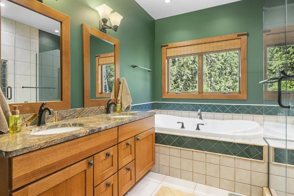 10242 E Elk Lake Drive Milton Township MI 49676