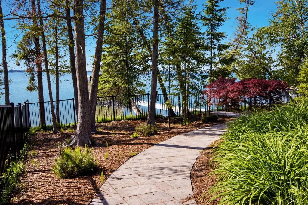10242 E Elk Lake Drive Milton Township MI 49676