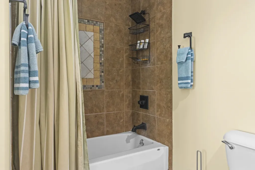 10242 E Elk Lake Drive Milton Township MI 49676