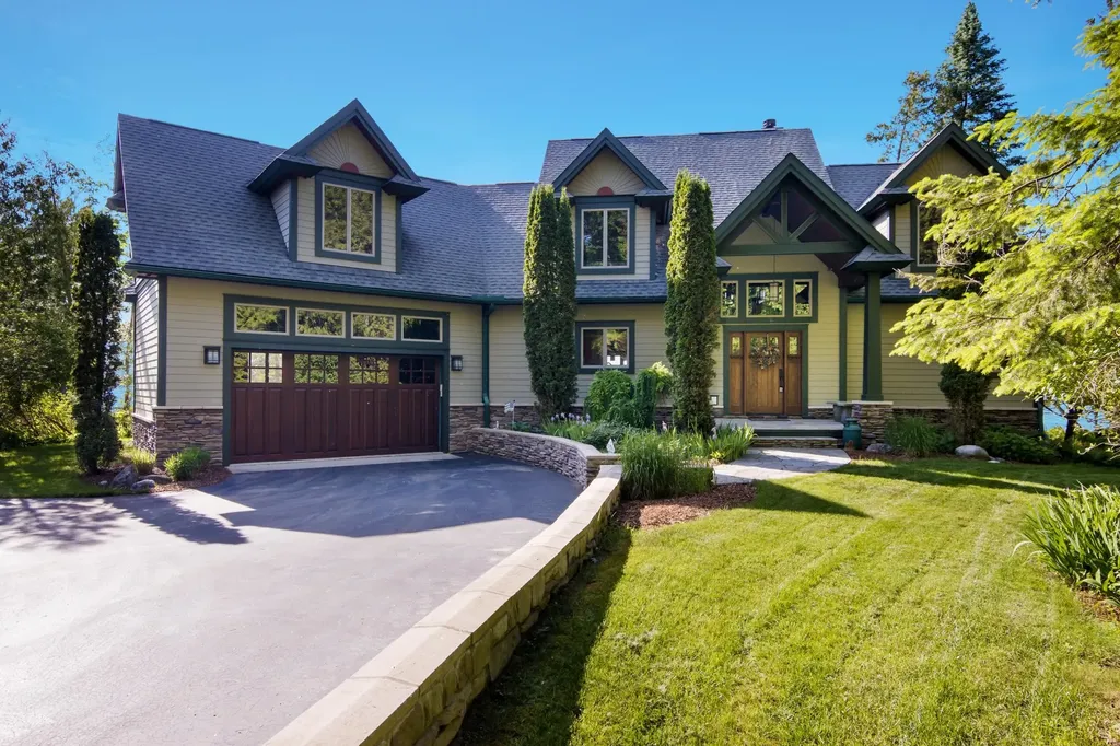 10242 E Elk Lake Drive Milton Township MI 49676