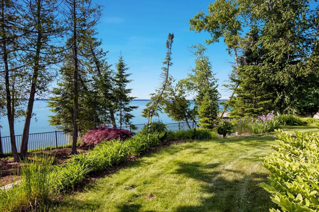 10242 E Elk Lake Drive Milton Township MI 49676