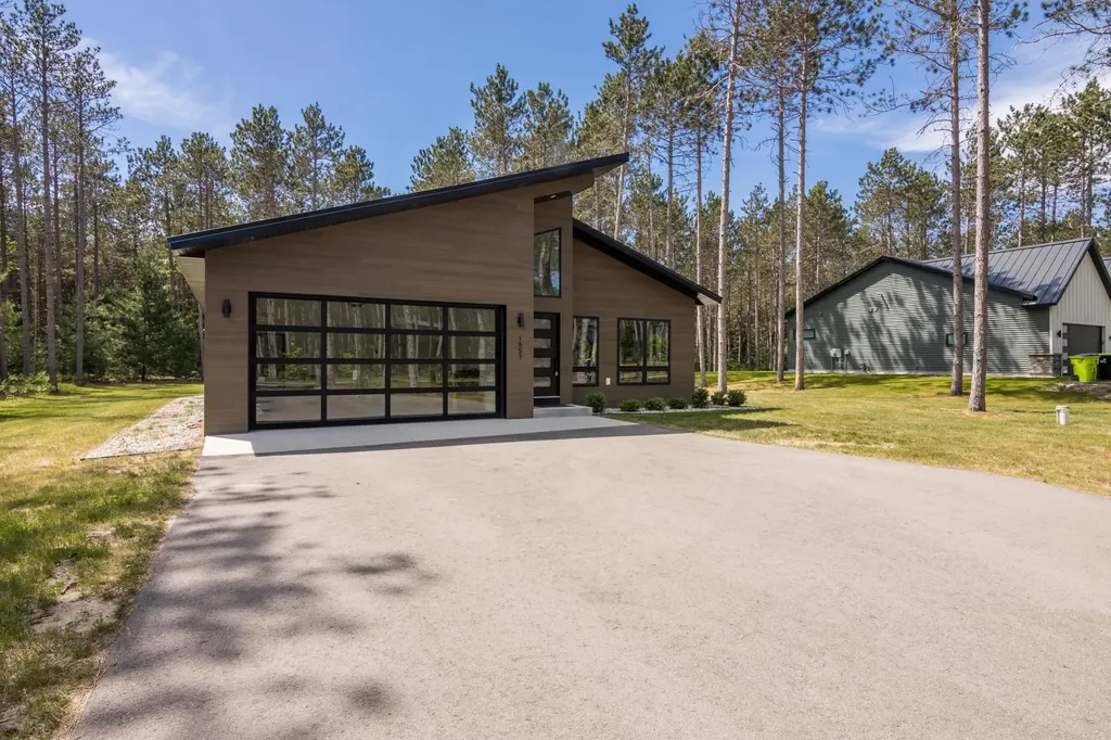 1857 Cascade Trail Long Lake Township MI 49685