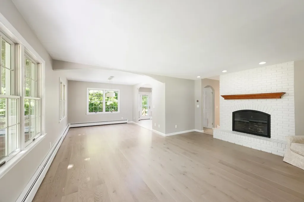 6918 Logan Lane Peninsula Township MI 49686