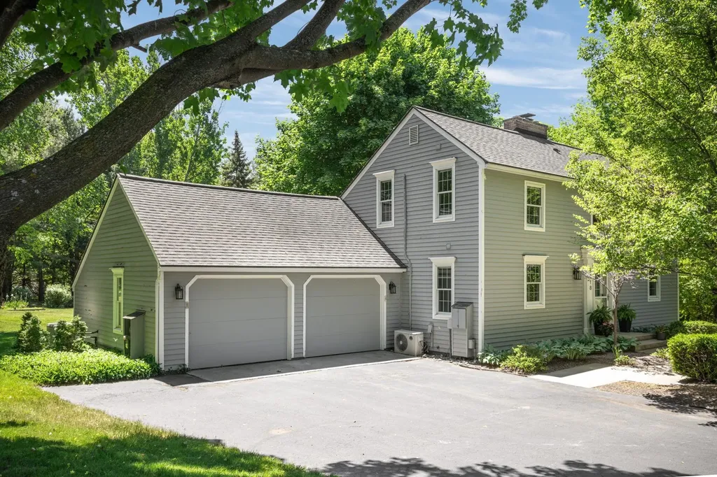 6918 Logan Lane Peninsula Township MI 49686