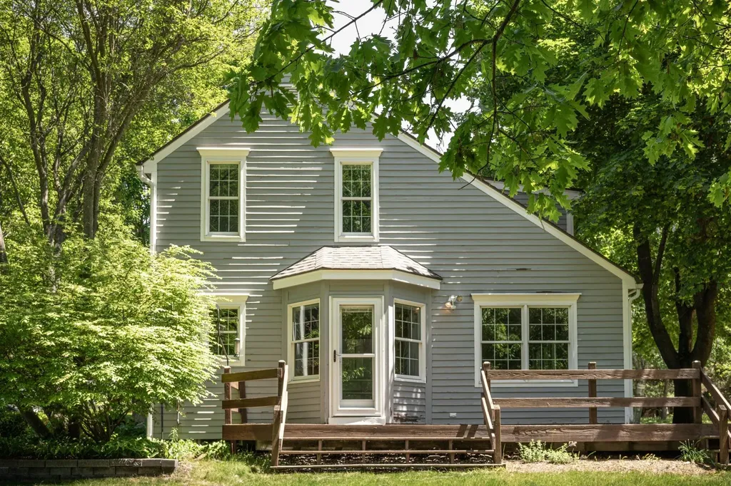 6918 Logan Lane Peninsula Township MI 49686